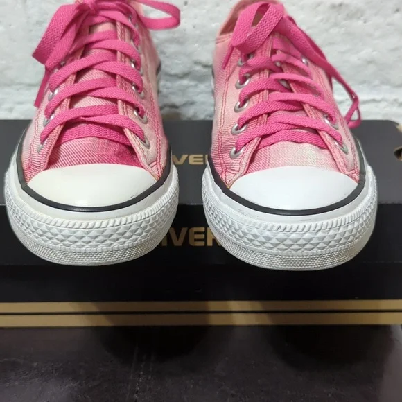 🩷 Pink Plaid Converse All Stars 🩷 - Picture 6 of 9